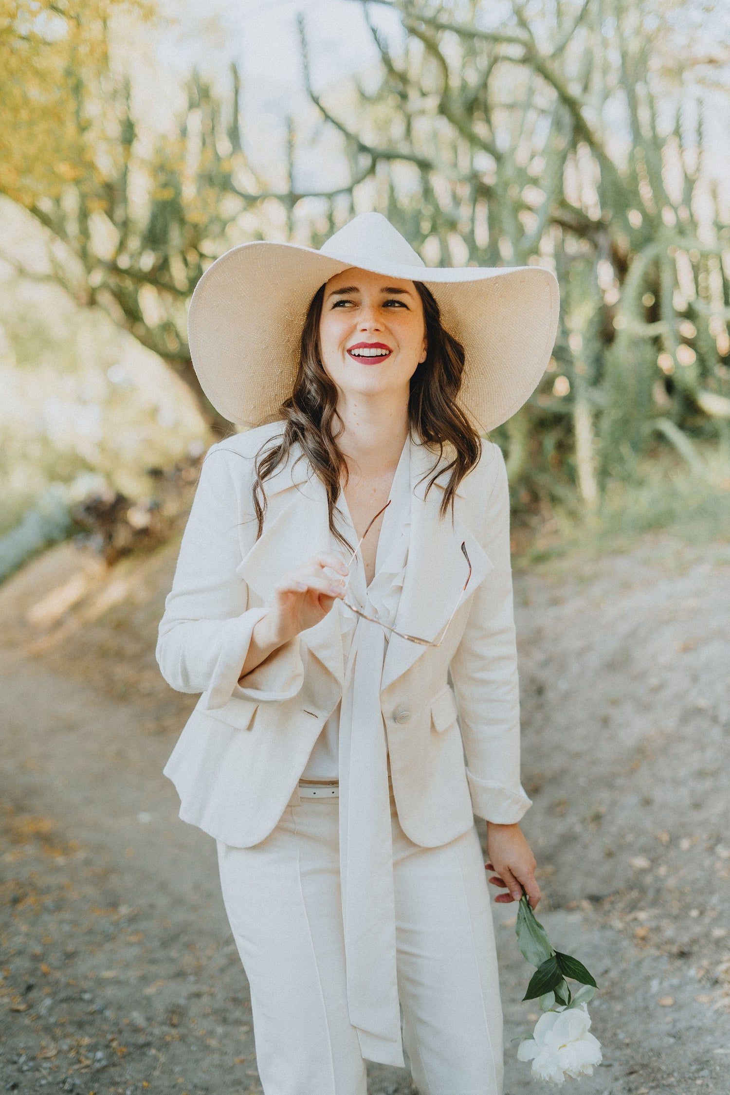 A DECLARATION OF LOVE FOR PEOPLE, ANIMALS AND PLANET