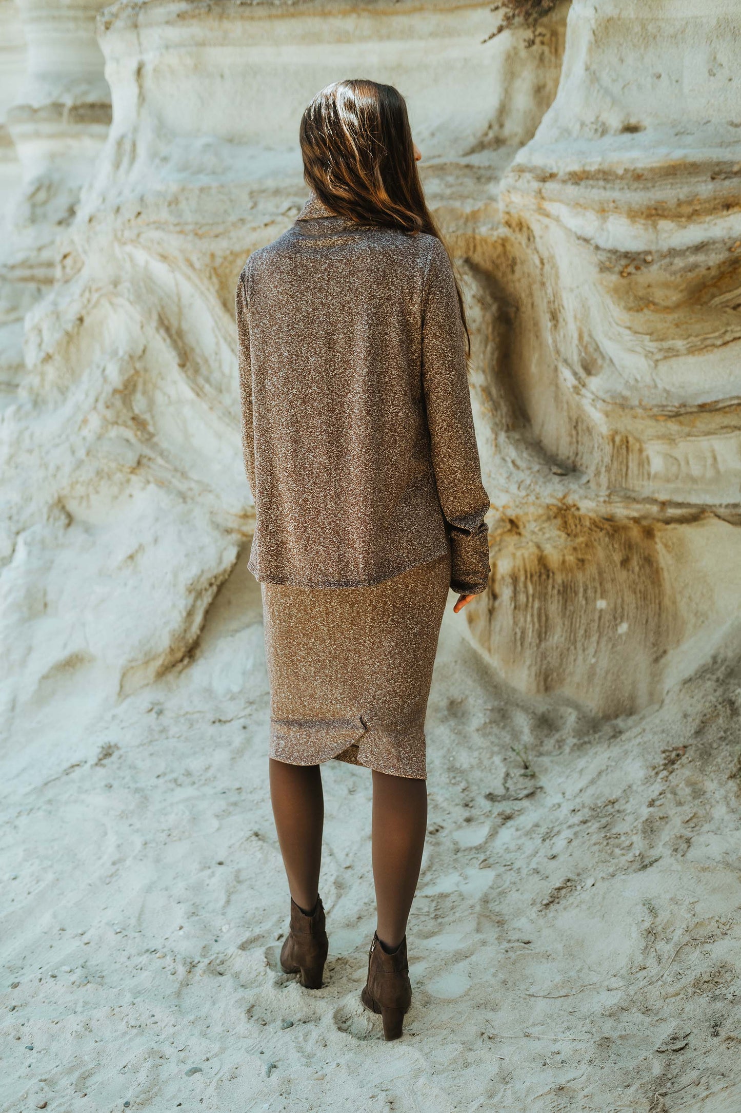 The Slant-Vent Knit Skirt